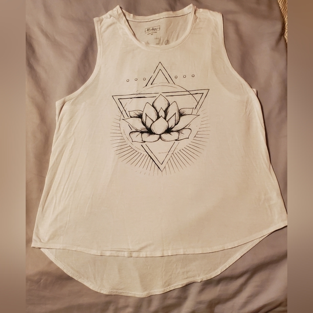 Miken Flow White Sleeveless T-Shirt. Create Your Own Calm.Size XXL